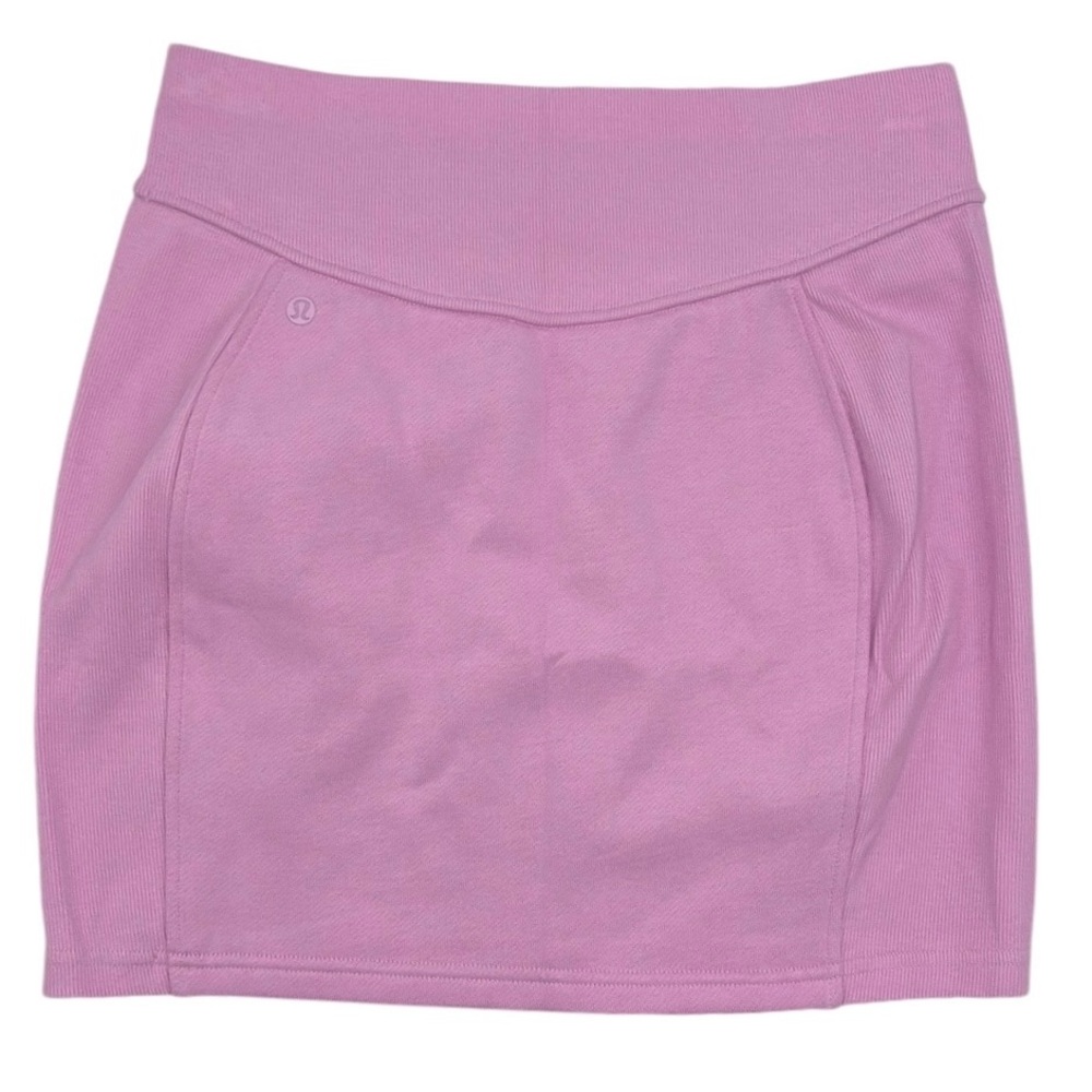Lululemon Scuba HR Mini Skirt Size Medium - Picture 2 of 11